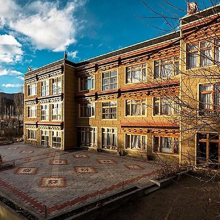 Hotel Alpine Ladakh Leh Exterior photo