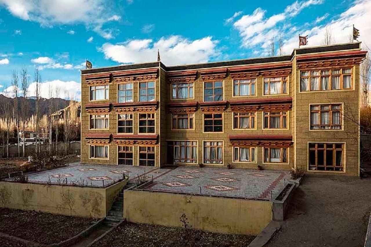 Hotel Alpine Ladakh Leh Exterior photo