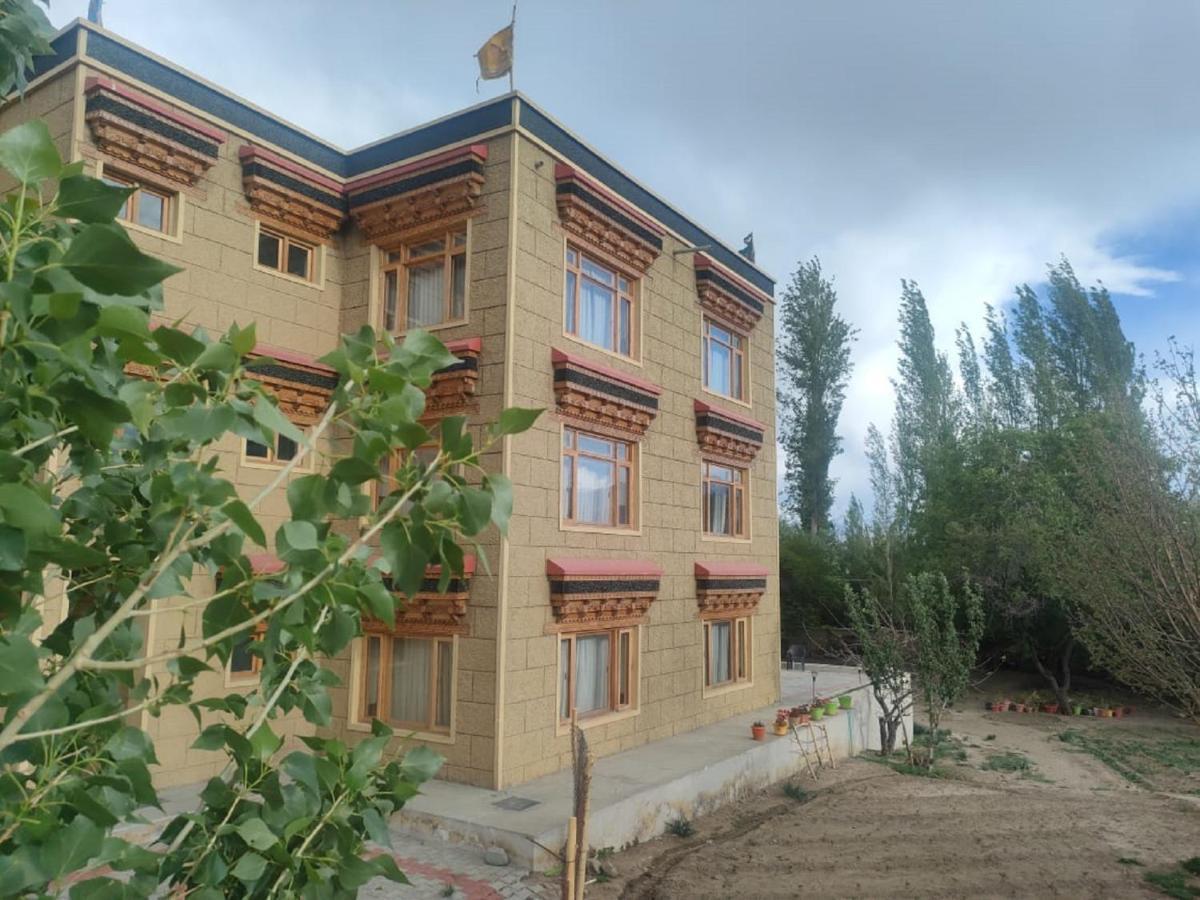 Hotel Alpine Ladakh Leh Exterior photo