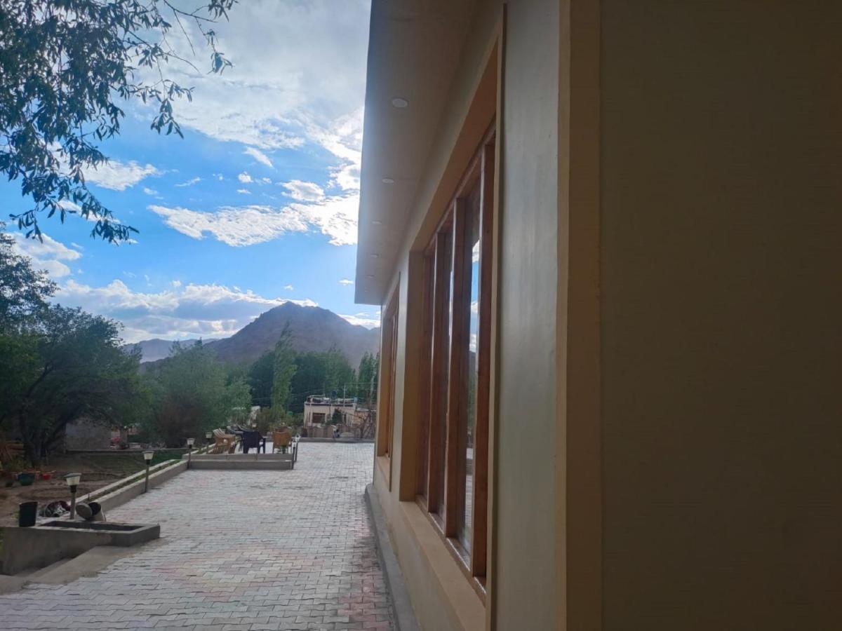 Hotel Alpine Ladakh Leh Exterior photo